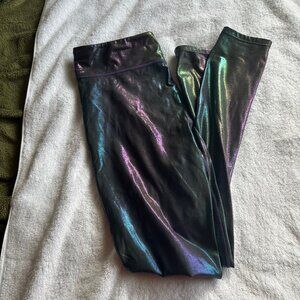 Carbon 38 Mermaid (Oil Slick) Legging Size Large